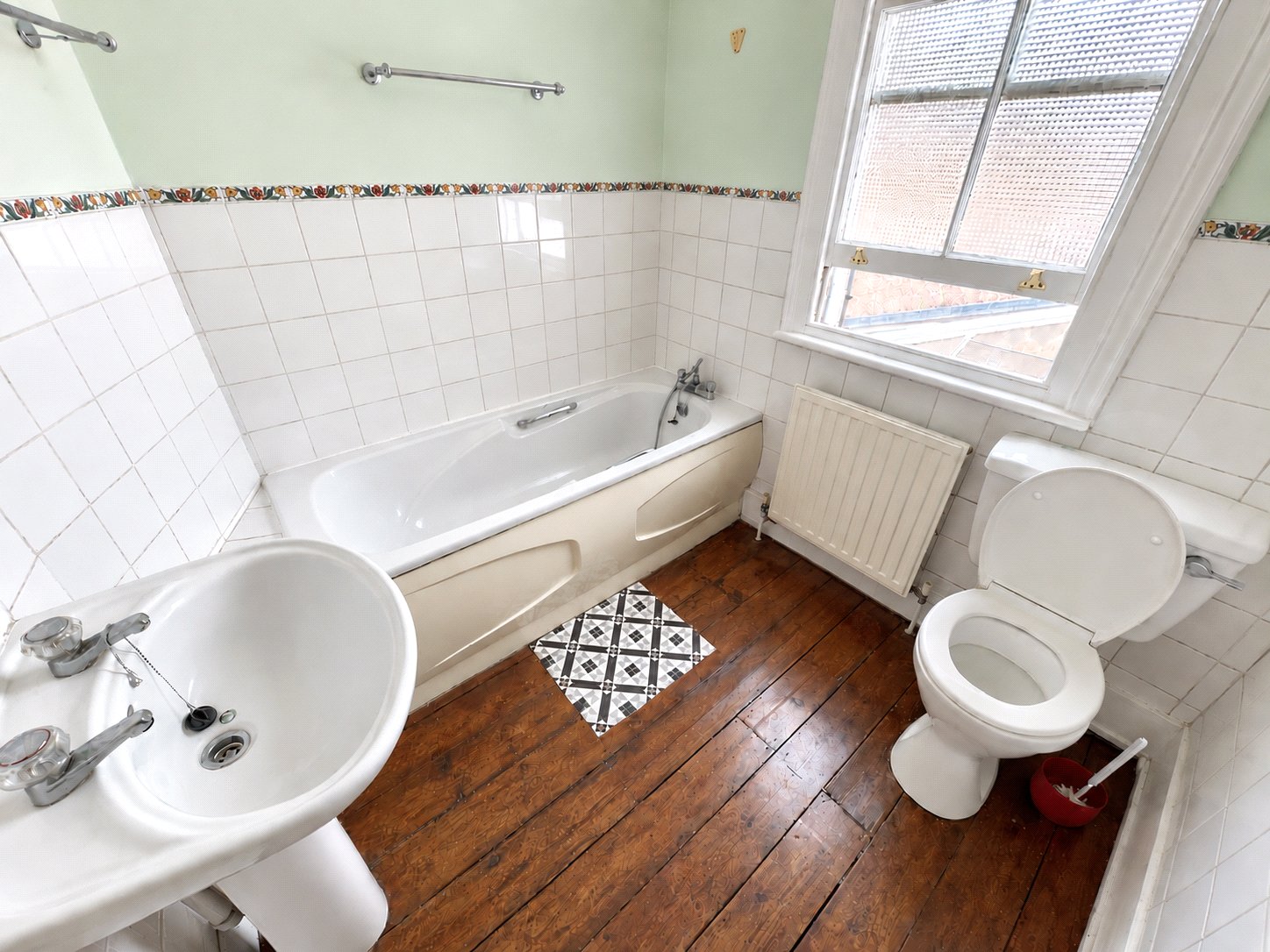 3 bedroom house for sale in London | Robinson Jackson