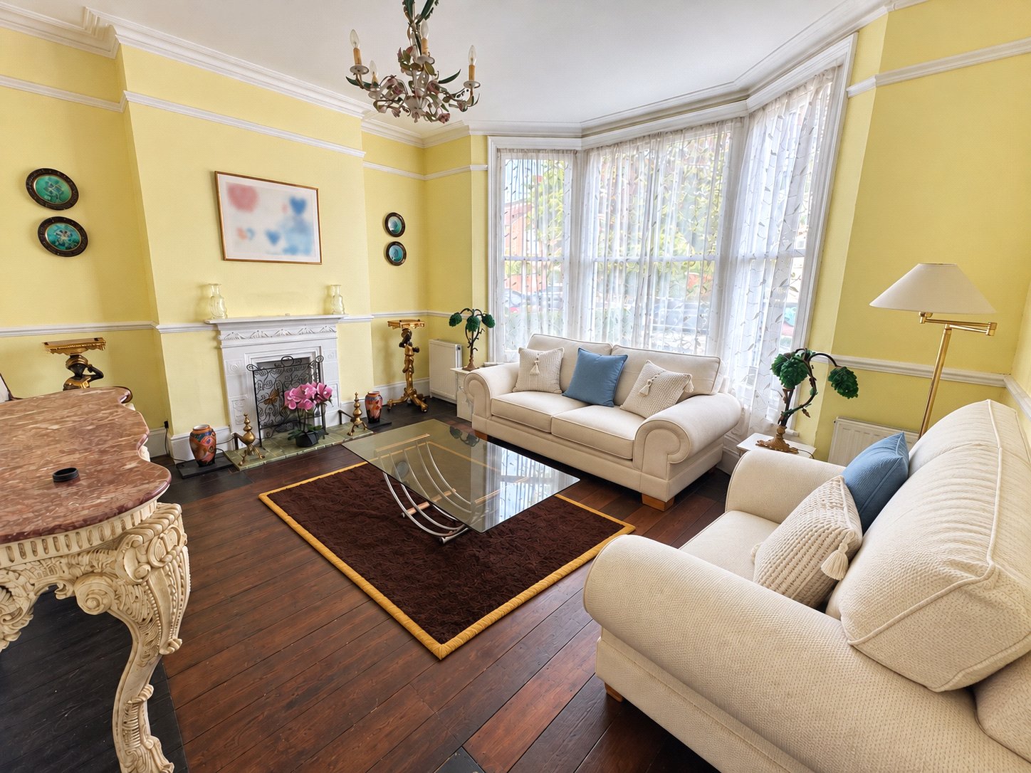 3 bedroom house for sale in London | Robinson Jackson