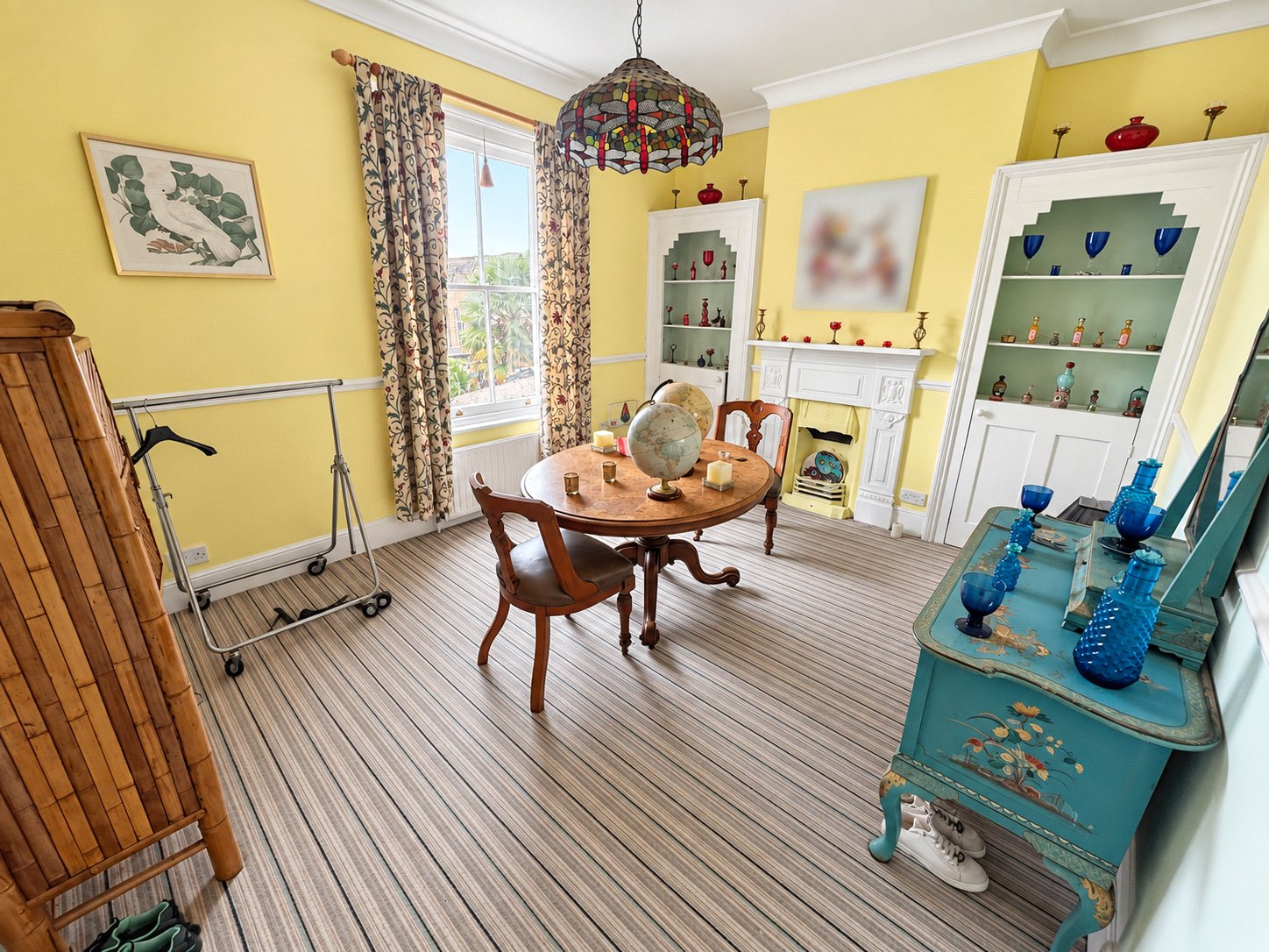 3 bedroom house for sale in London | Robinson Jackson