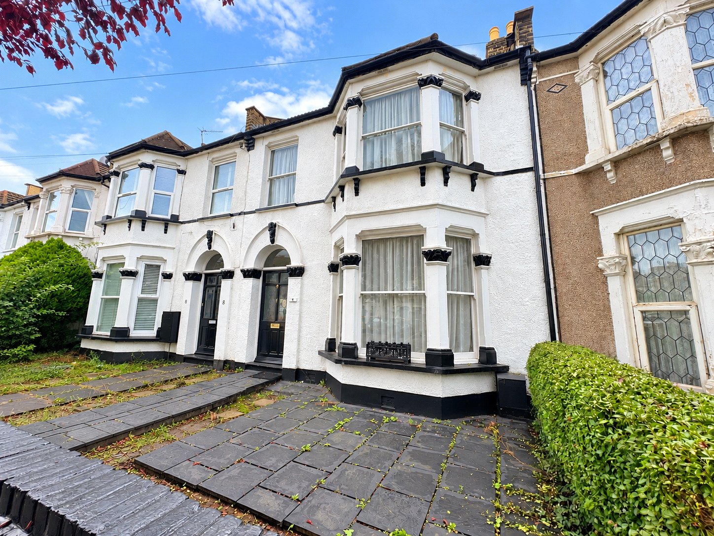 3 bedroom house for sale in London | Robinson Jackson
