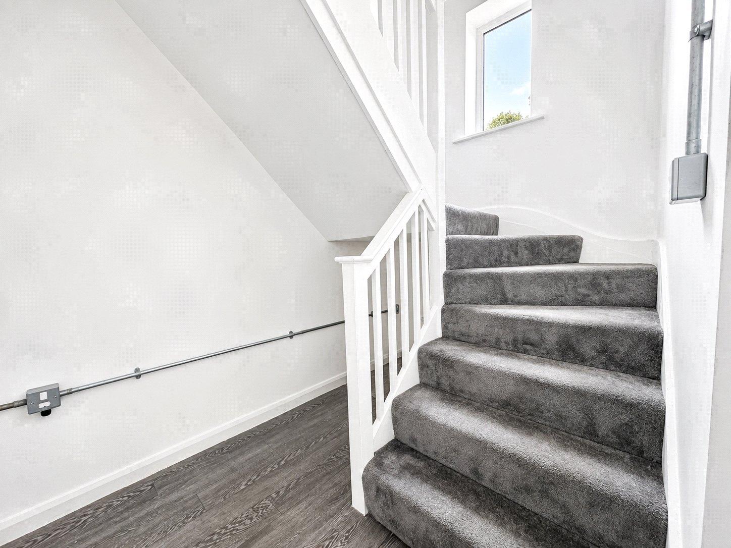2 bedroom property for sale in London | Robinson Jackson