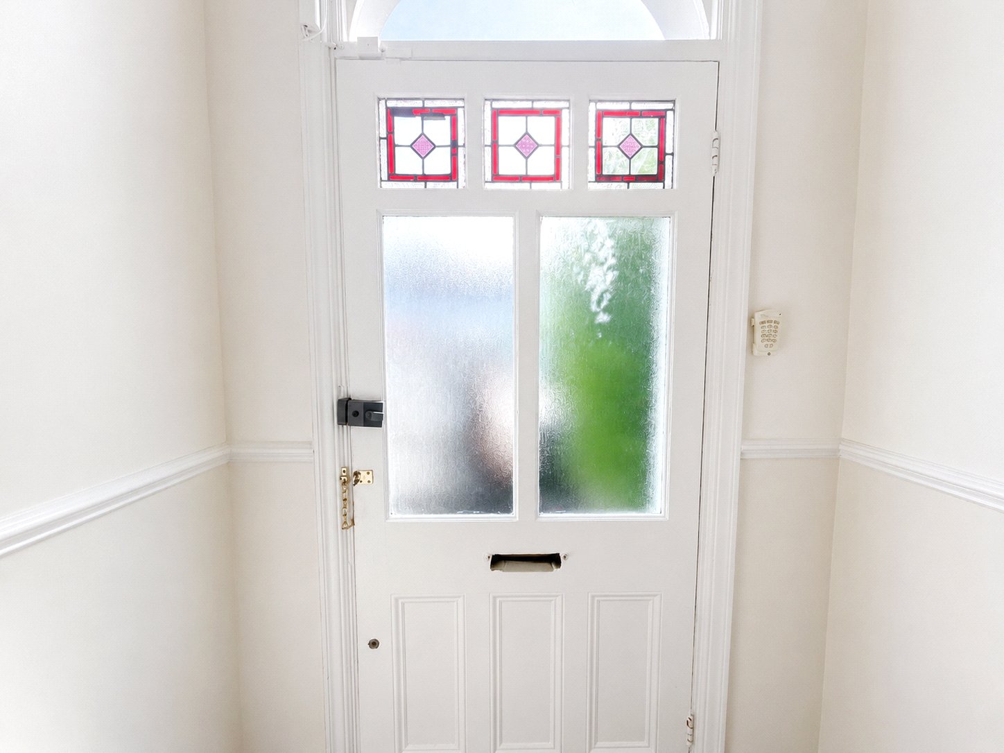 3 bedroom house for sale in London | Robinson Jackson
