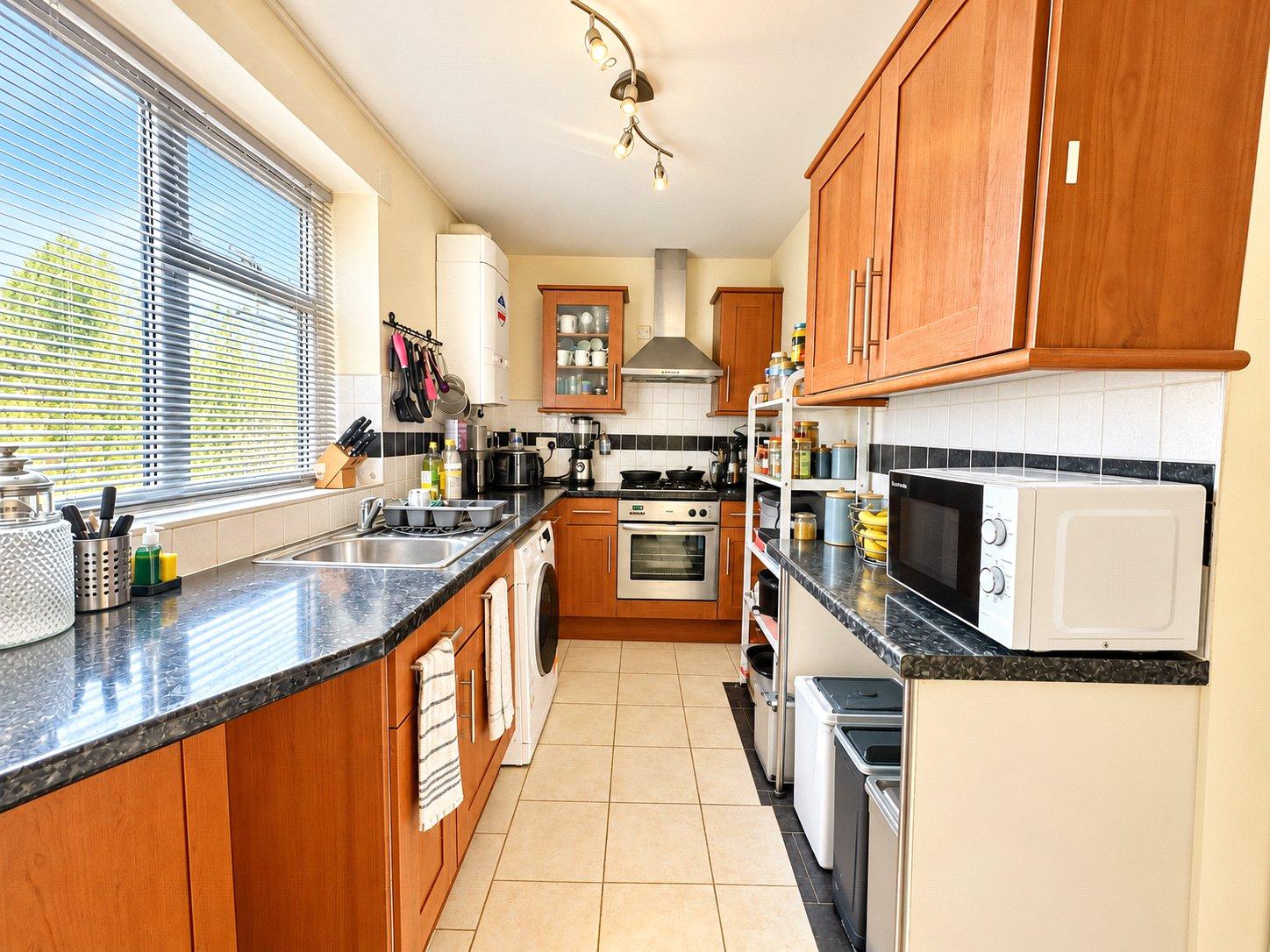 3 bedroom house for sale in London | Robinson Jackson
