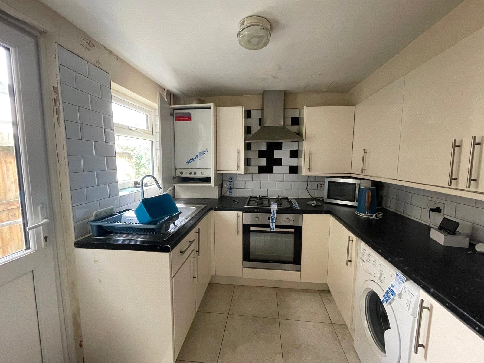 2 bedroom house for sale in London | Robinson Jackson