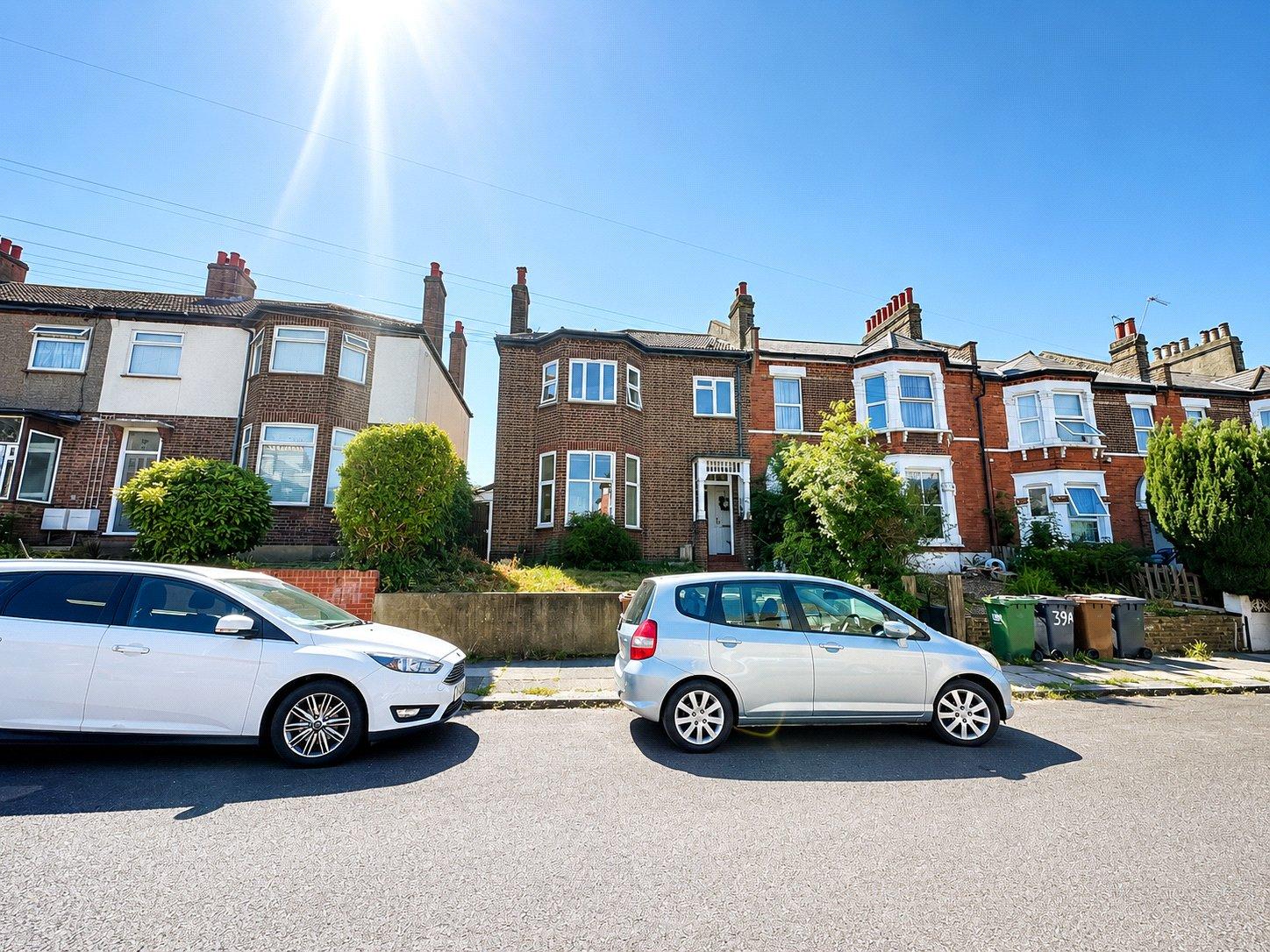 1 bedroom property for sale in London | Robinson Jackson