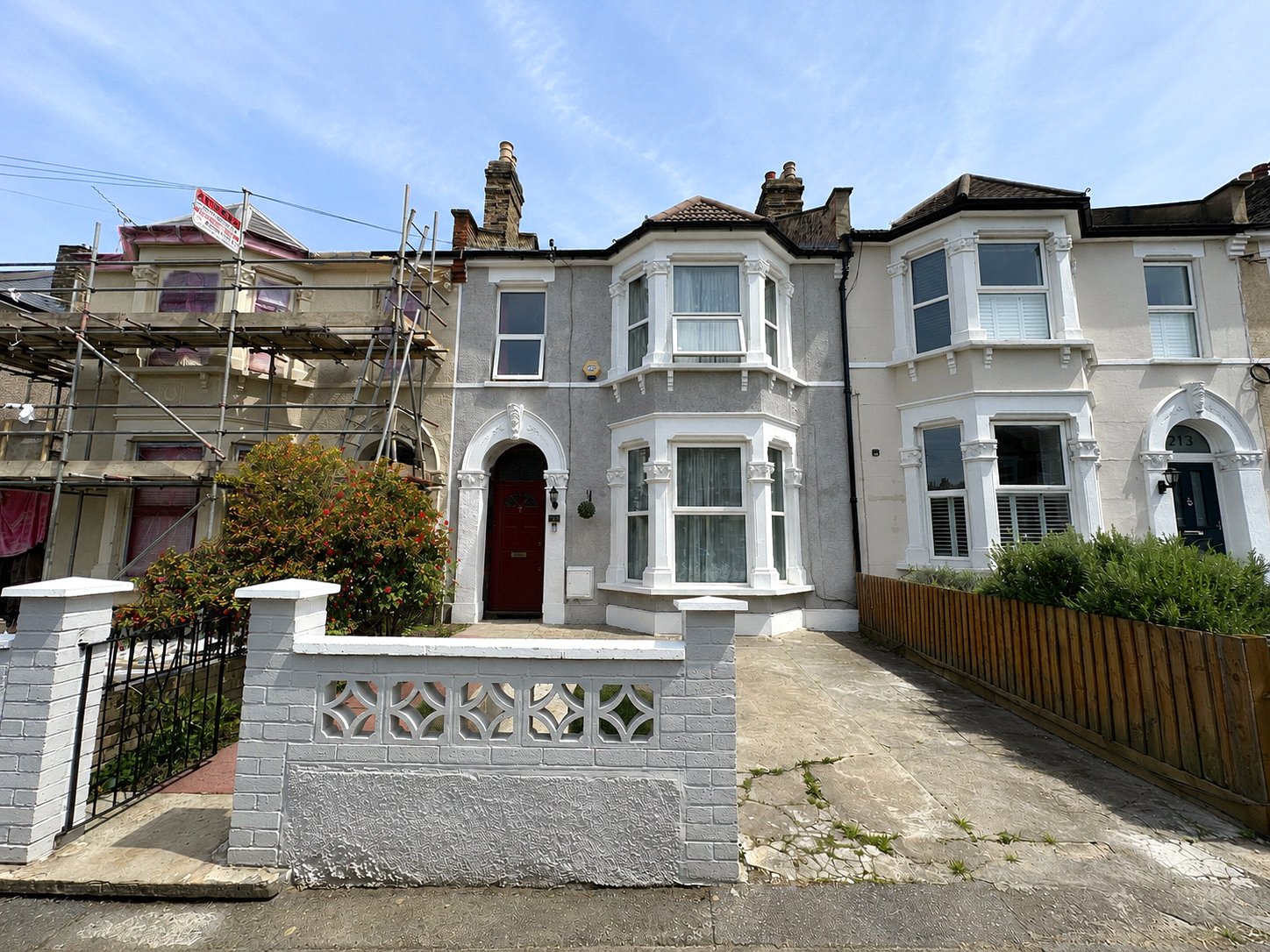 4 bedroom house for sale in London | Robinson Jackson
