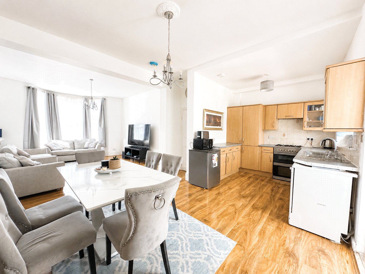 4 bedroom house for sale in London | Robinson Jackson