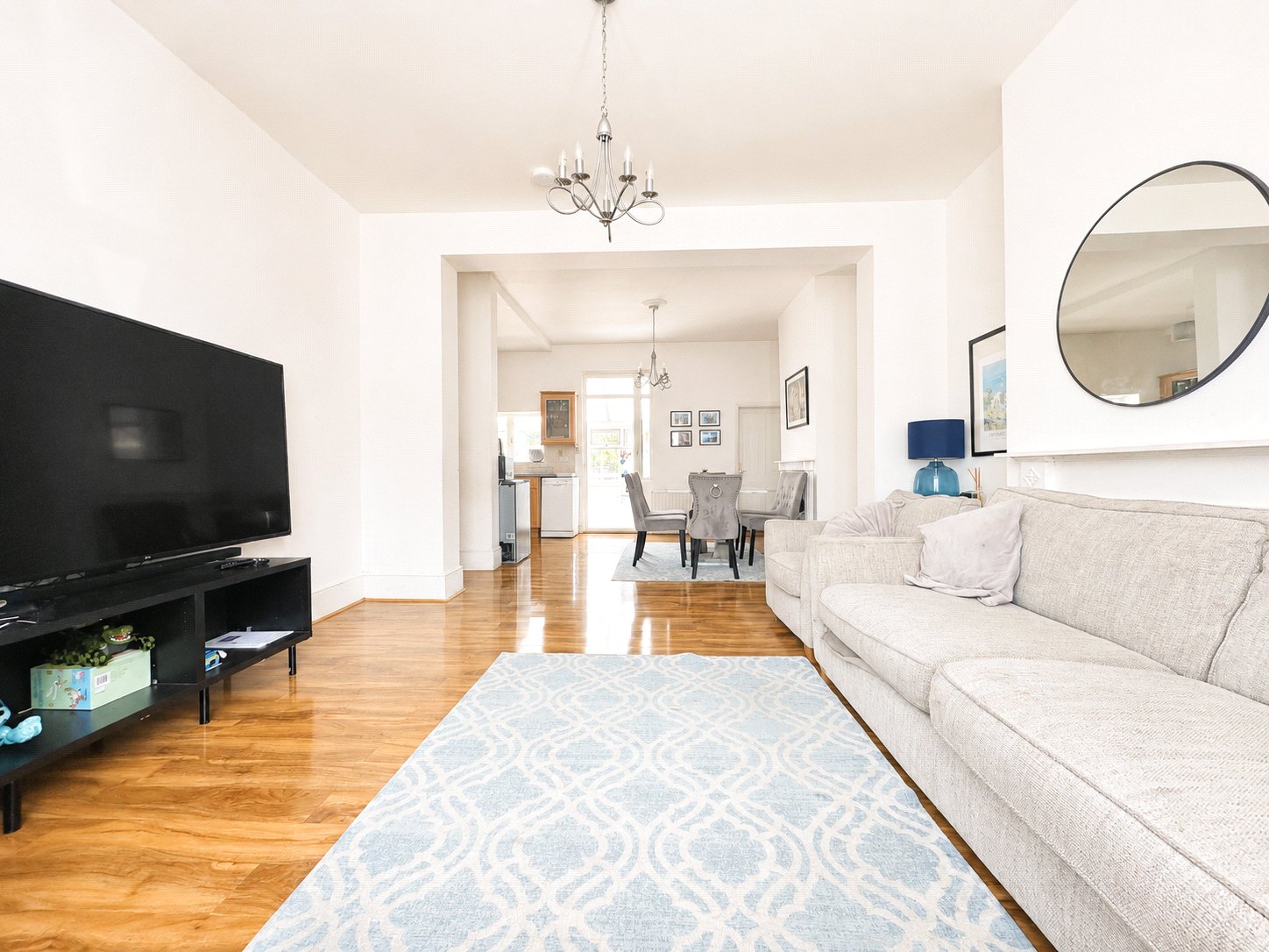 4 bedroom house for sale in London | Robinson Jackson