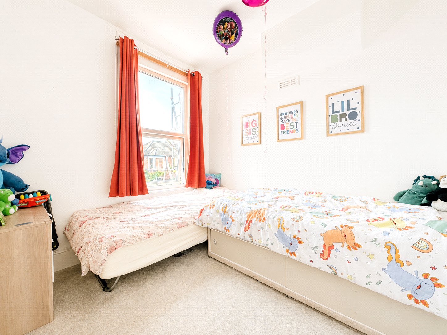 4 bedroom house for sale in London | Robinson Jackson