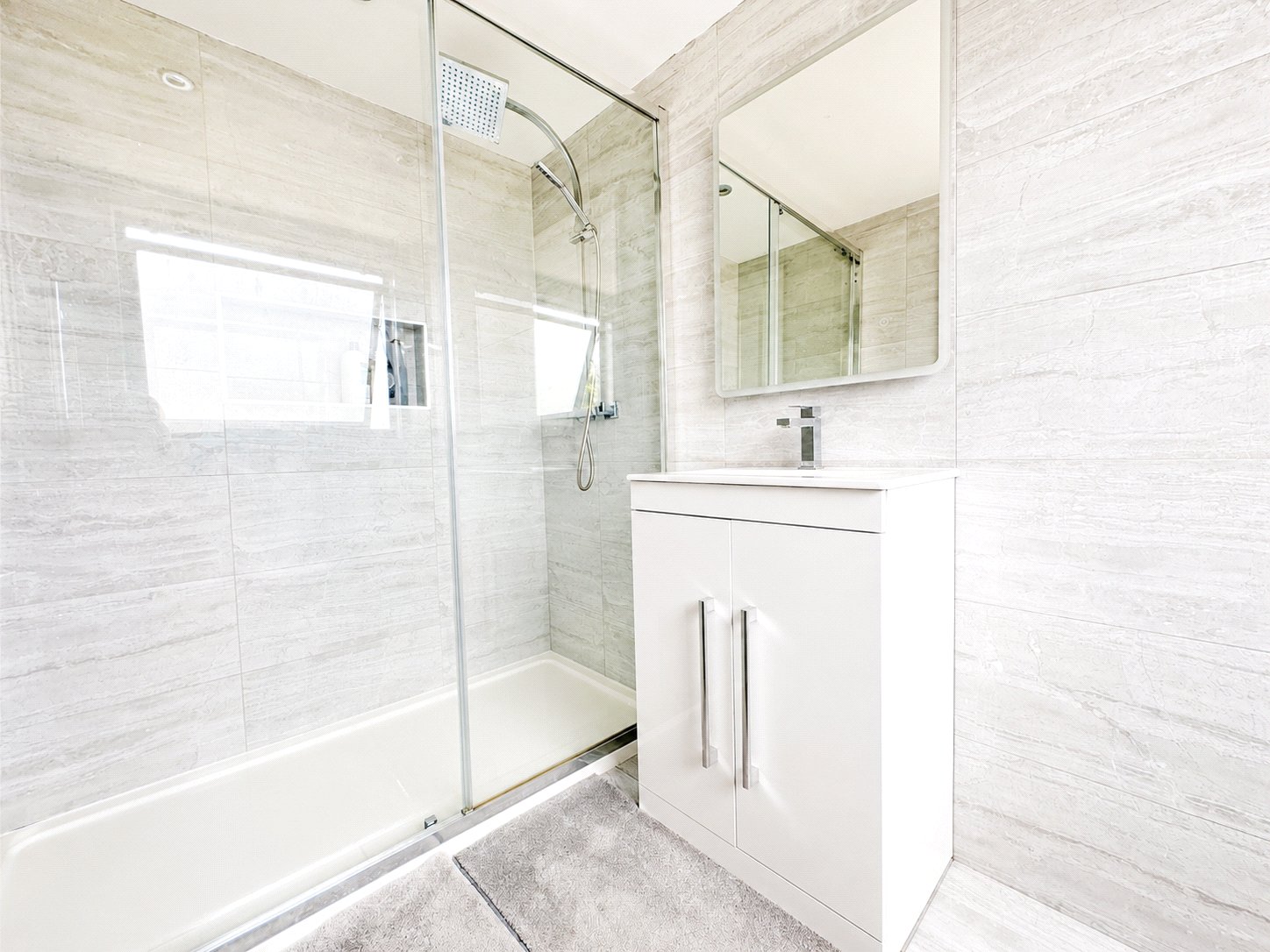 4 bedroom house for sale in London | Robinson Jackson