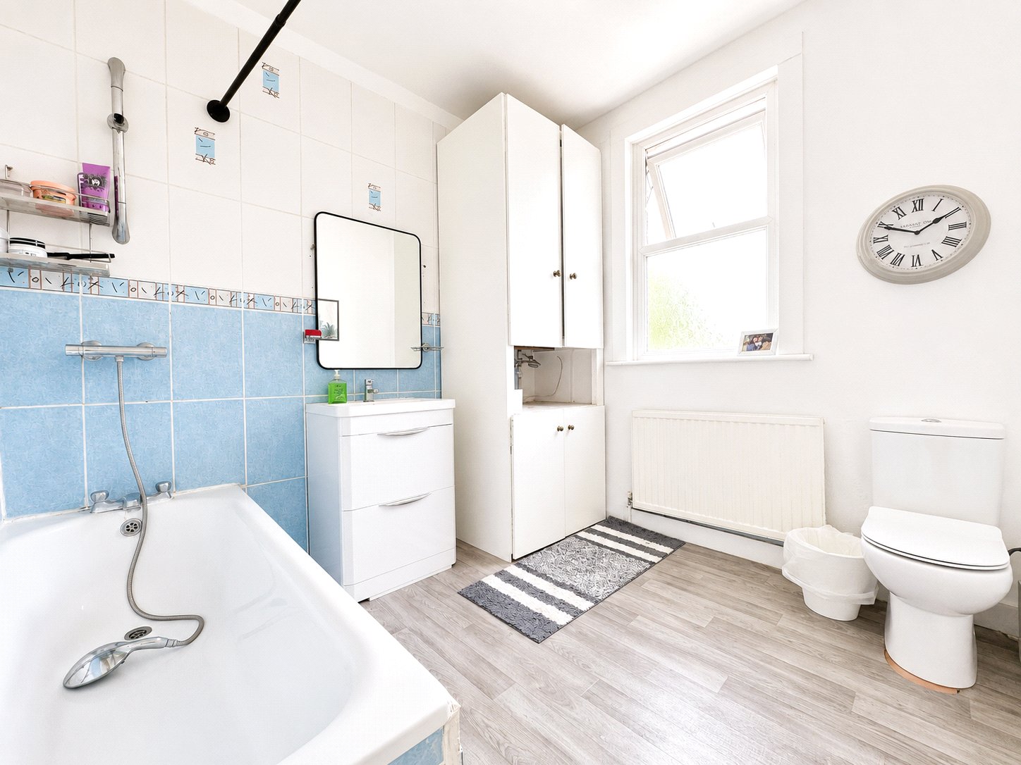 4 bedroom house for sale in London | Robinson Jackson