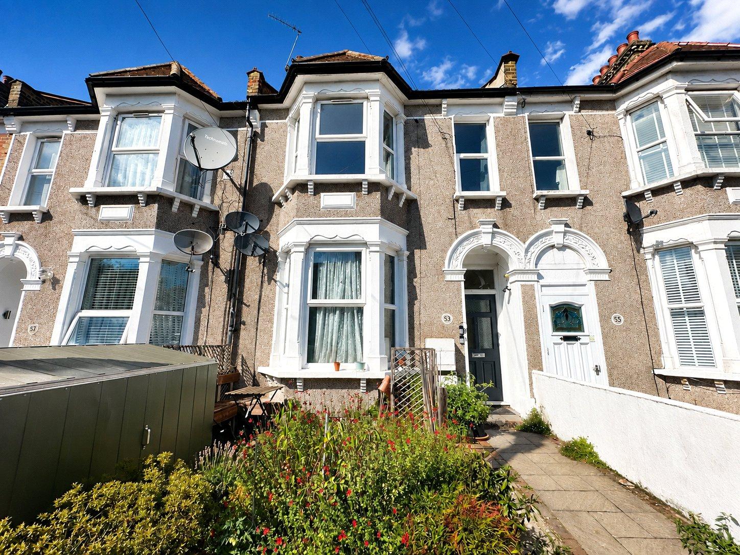 2 bedroom property for sale in London | Robinson Jackson