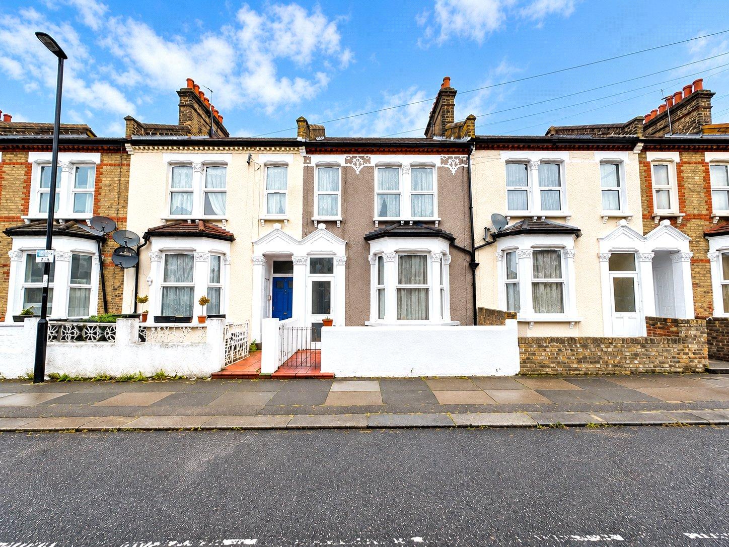 3 bedroom house for sale in London | Robinson Jackson