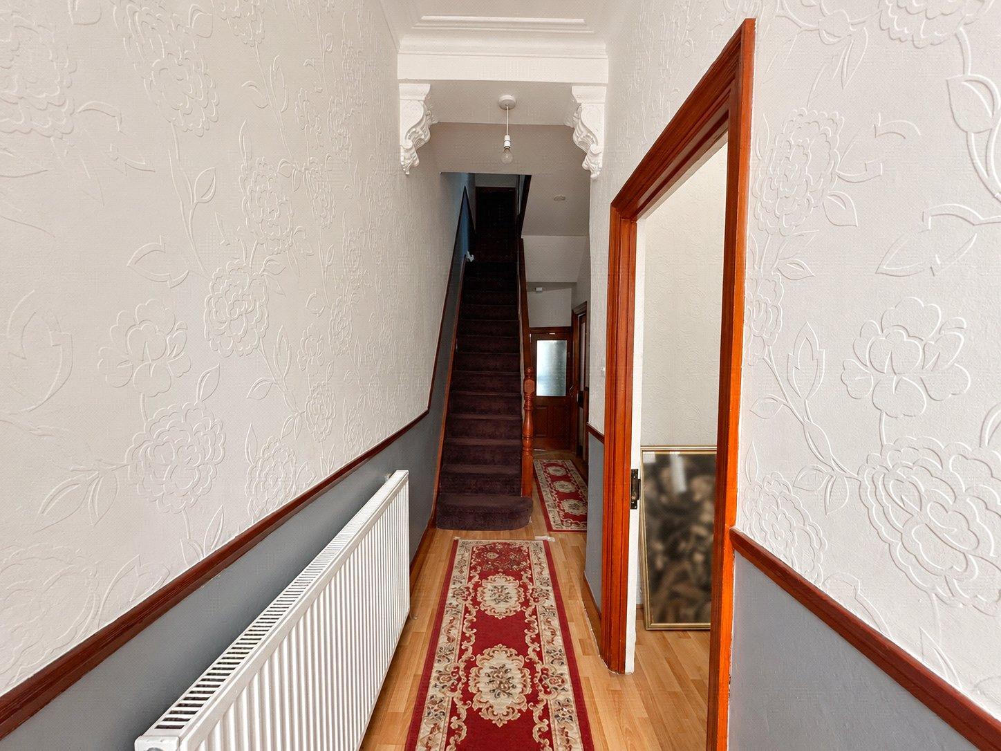 3 bedroom house for sale in London | Robinson Jackson