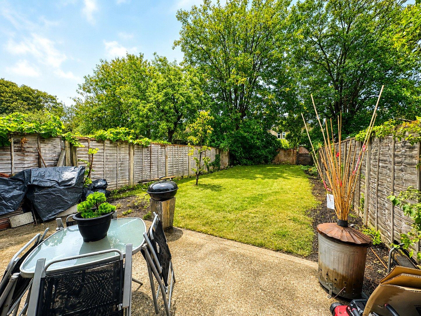 4 bedroom house for sale in London | Robinson Jackson