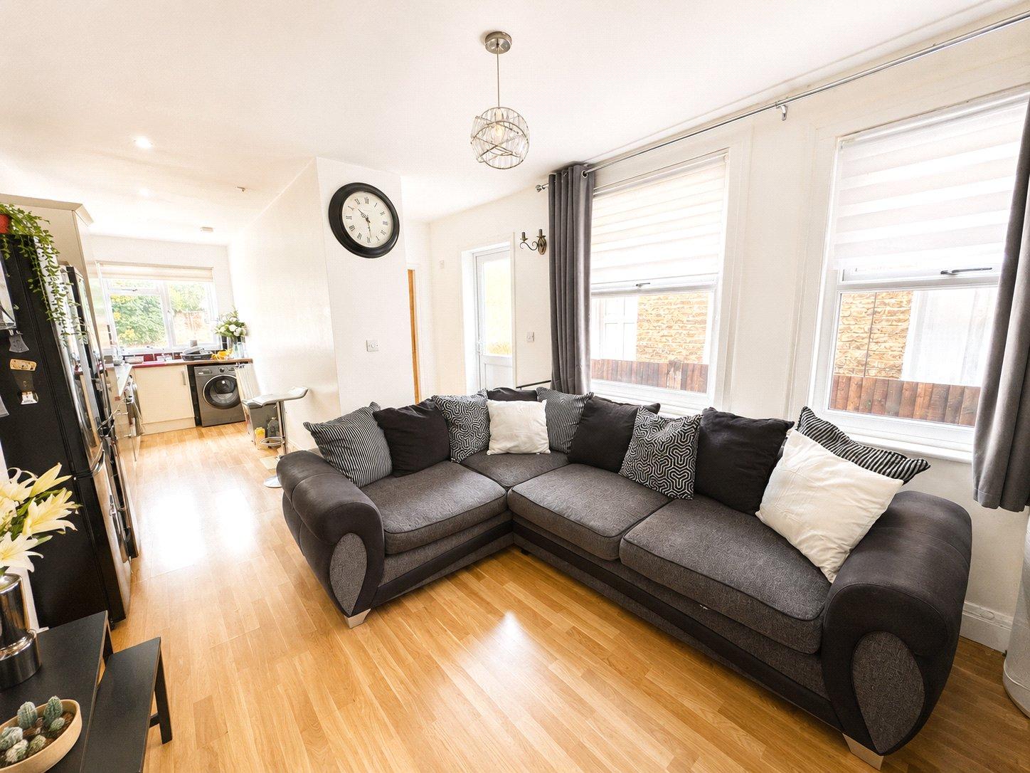 4 bedroom house for sale in London | Robinson Jackson