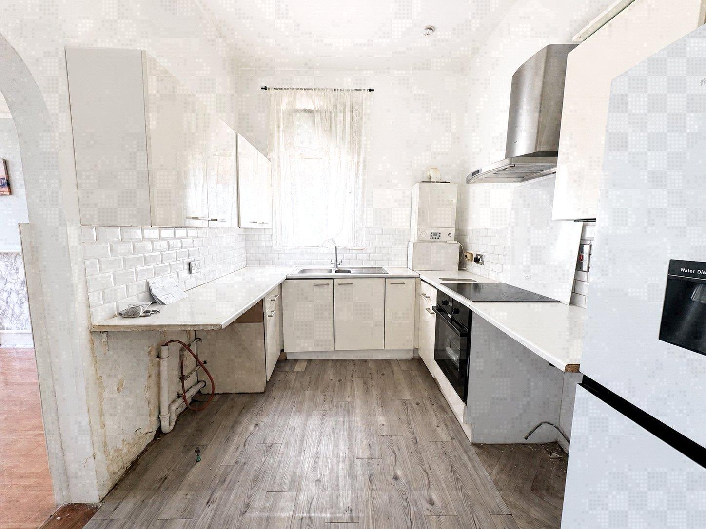 2 bedroom property for sale in London | Robinson Jackson