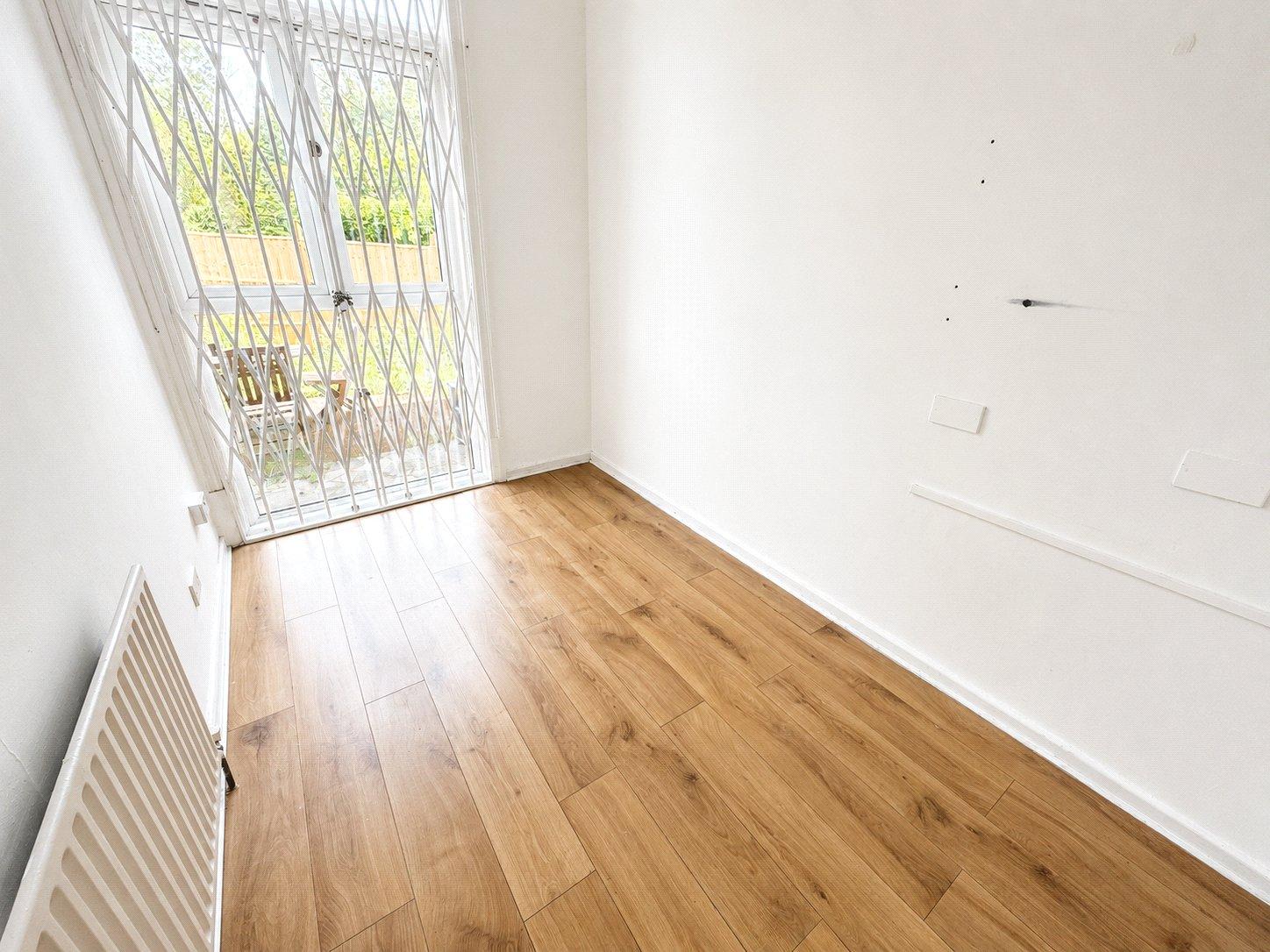 2 bedroom property for sale in London | Robinson Jackson