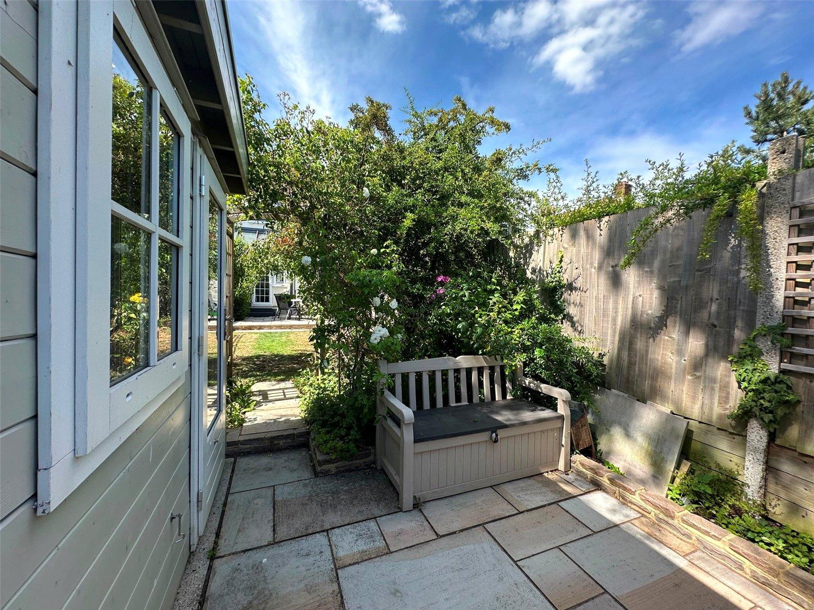 3 bedroom house for sale in Bromley | Robinson Jackson