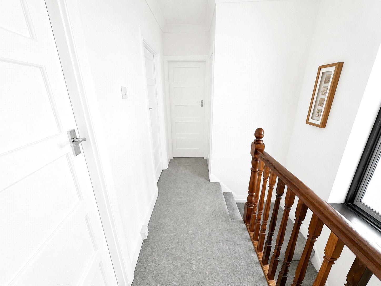 3 bedroom house for sale in London | Robinson Jackson