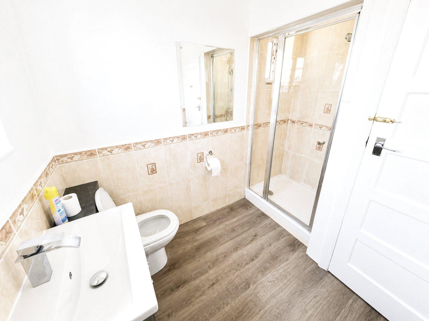 3 bedroom house for sale in London | Robinson Jackson