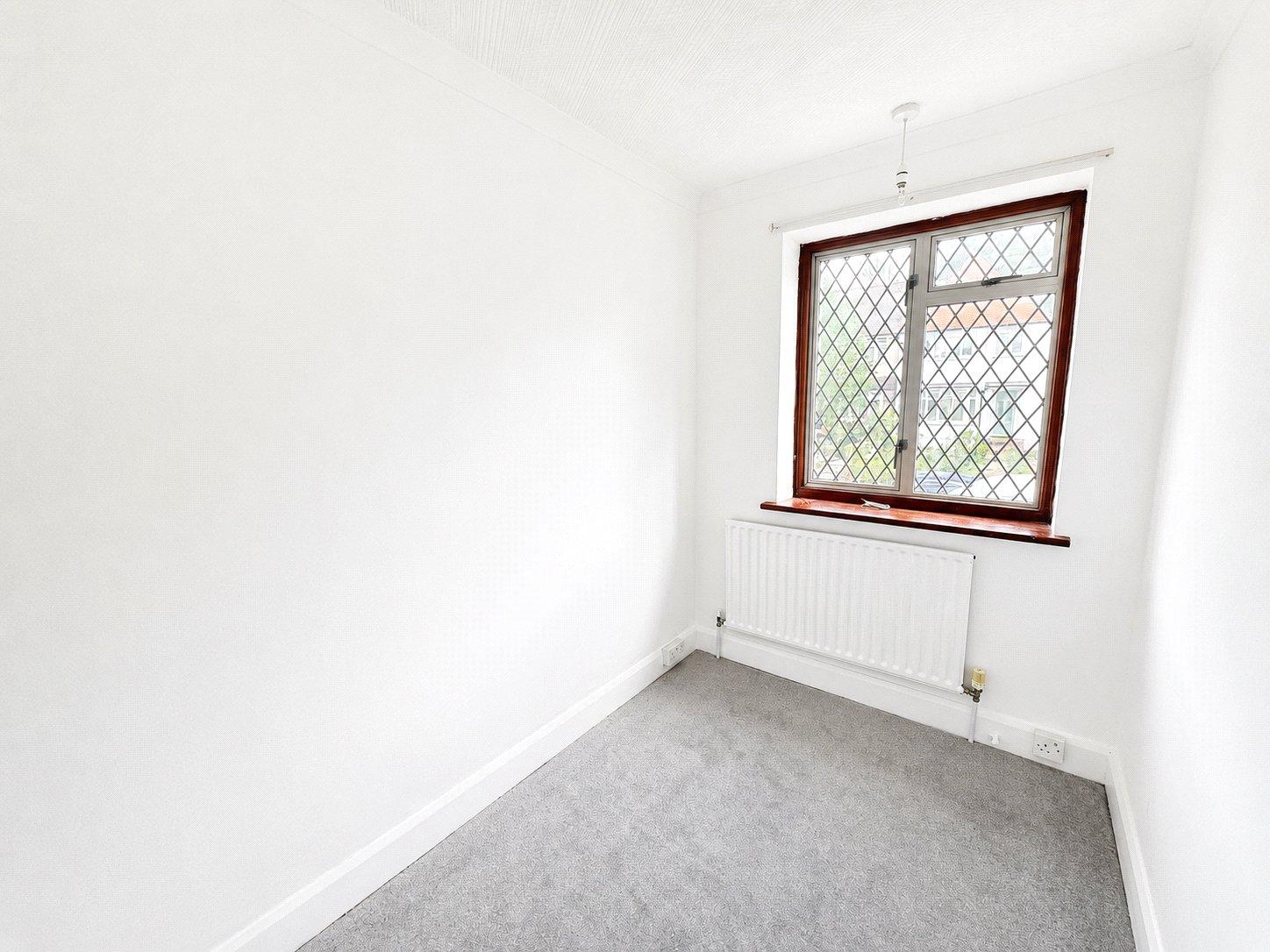 3 bedroom house for sale in London | Robinson Jackson