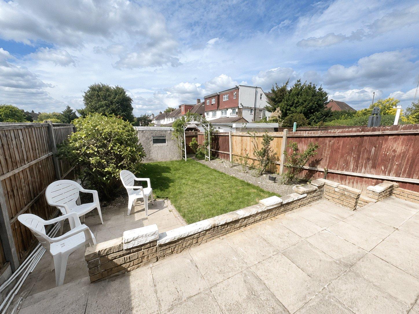 3 bedroom house for sale in London | Robinson Jackson