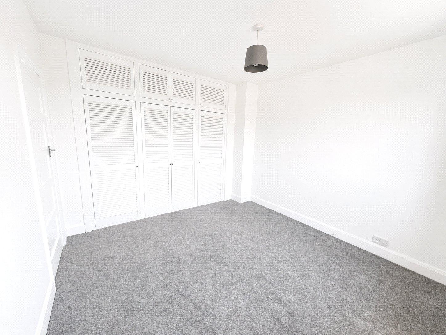 3 bedroom house for sale in London | Robinson Jackson
