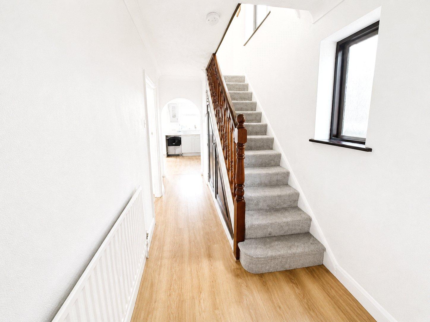 3 bedroom house for sale in London | Robinson Jackson