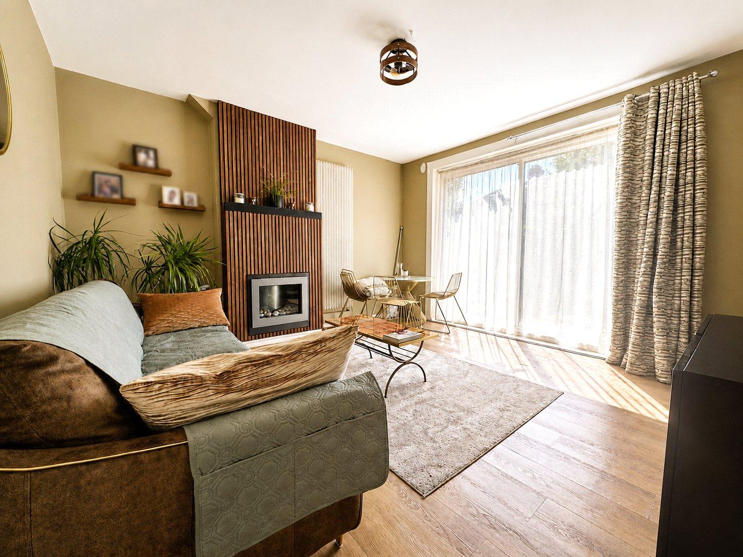3 bedroom house for sale in London | Robinson Jackson