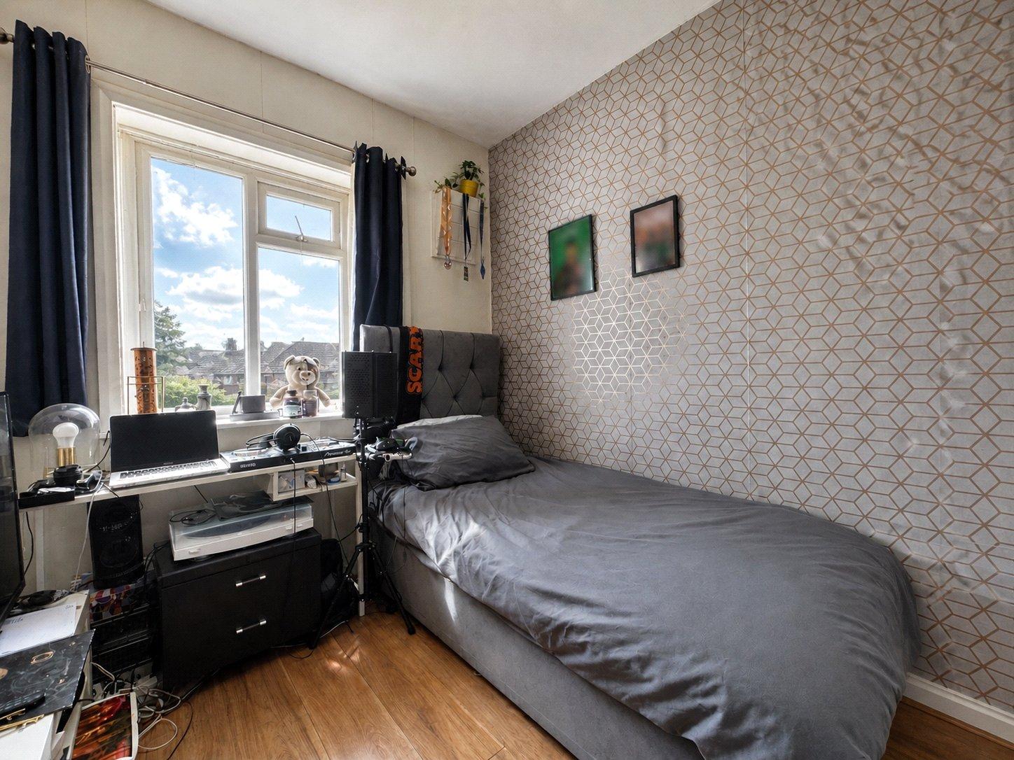 3 bedroom house for sale in London | Robinson Jackson