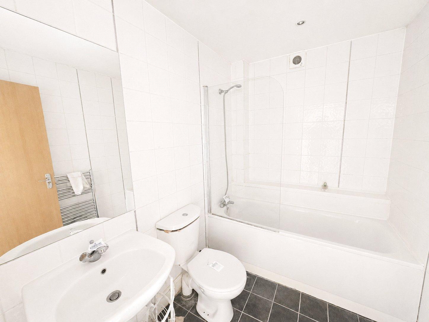 1 bedroom property for sale in London | Robinson Jackson