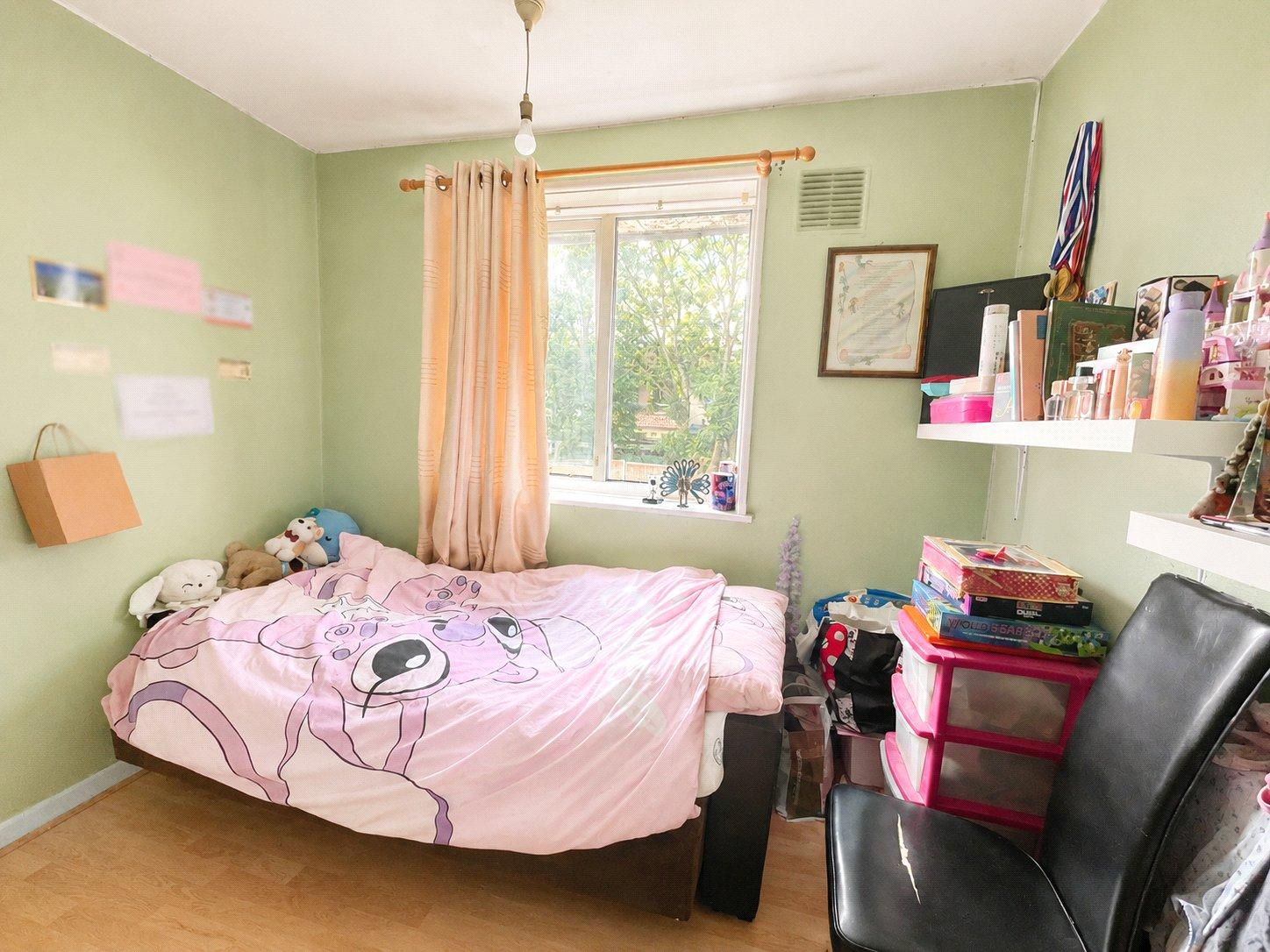 3 bedroom house for sale in London | Robinson Jackson