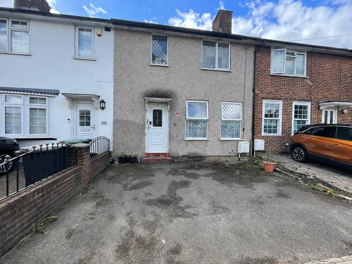 3 bedroom house for sale in London | Robinson Jackson