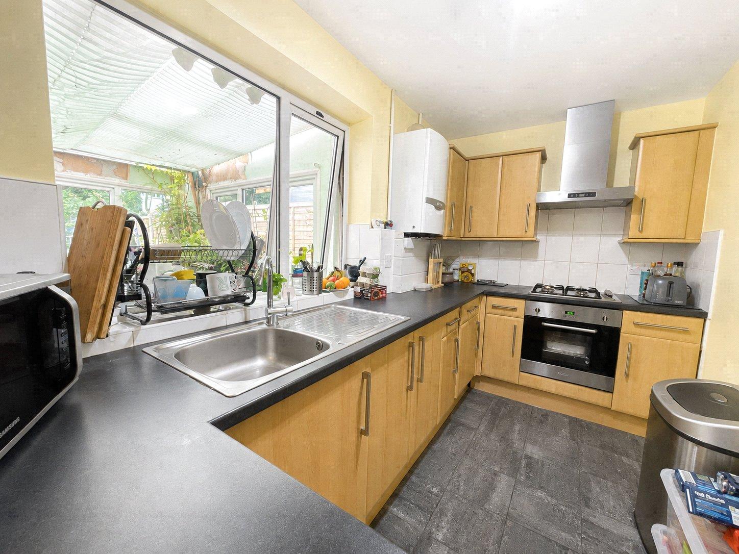 3 bedroom house for sale in London | Robinson Jackson