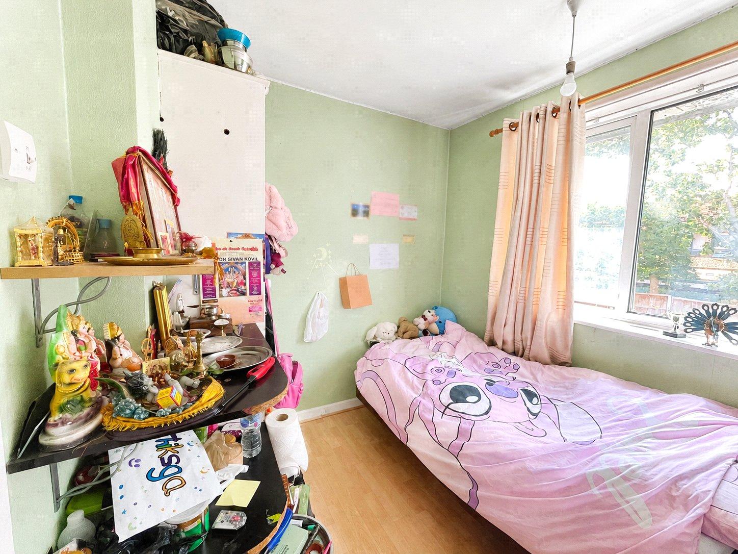 3 bedroom house for sale in London | Robinson Jackson