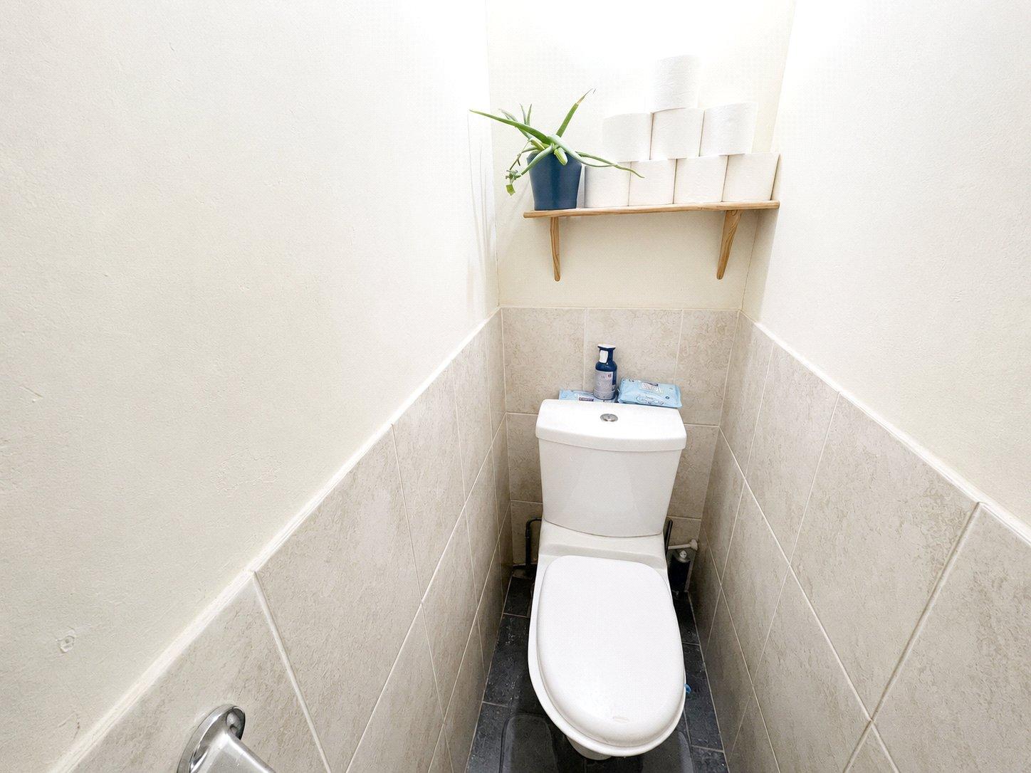 3 bedroom house for sale in London | Robinson Jackson