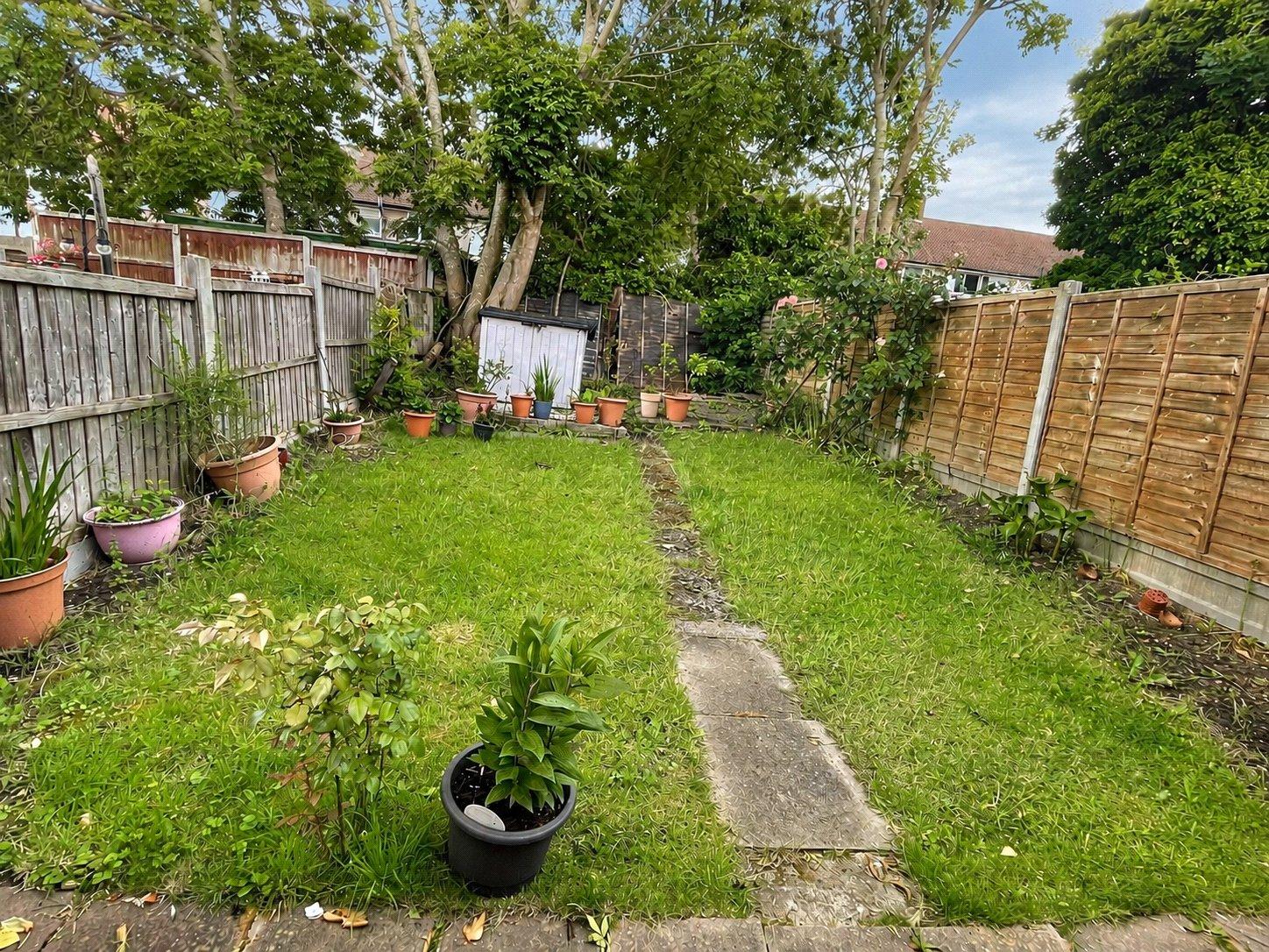 3 bedroom house for sale in London | Robinson Jackson