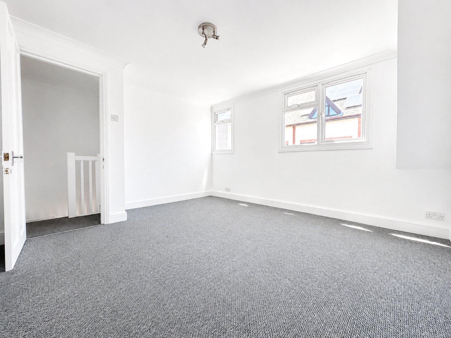 1 bedroom house for sale in London | Robinson Jackson
