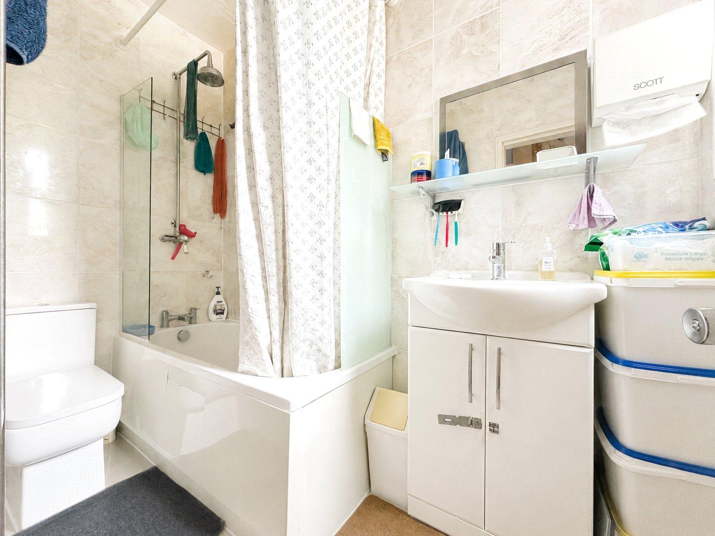 3 bedroom house for sale in Bromley | Robinson Jackson