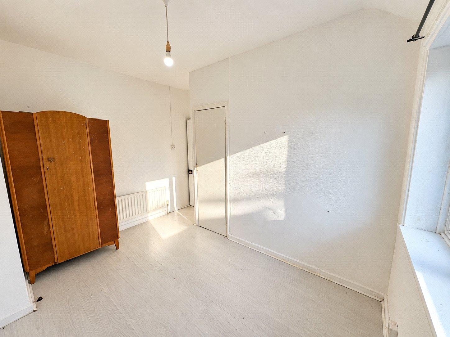 2 bedroom house for sale in Bromley | Robinson Jackson