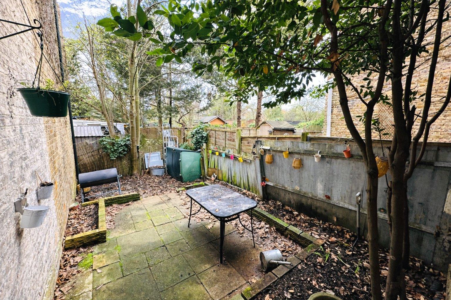 2 bedroom property for sale in Catford | Robinson Jackson