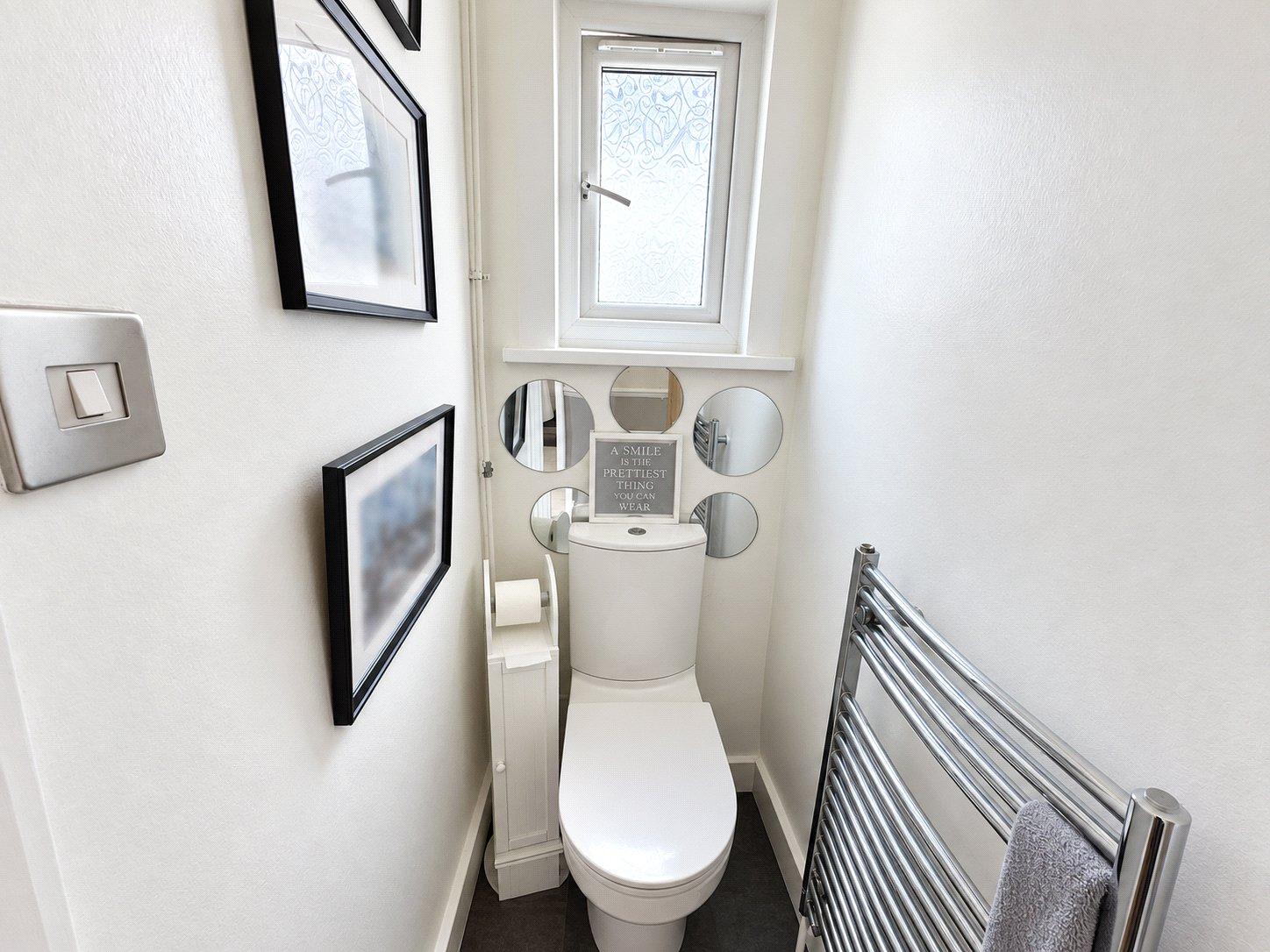 3 bedroom house for sale in London | Robinson Jackson