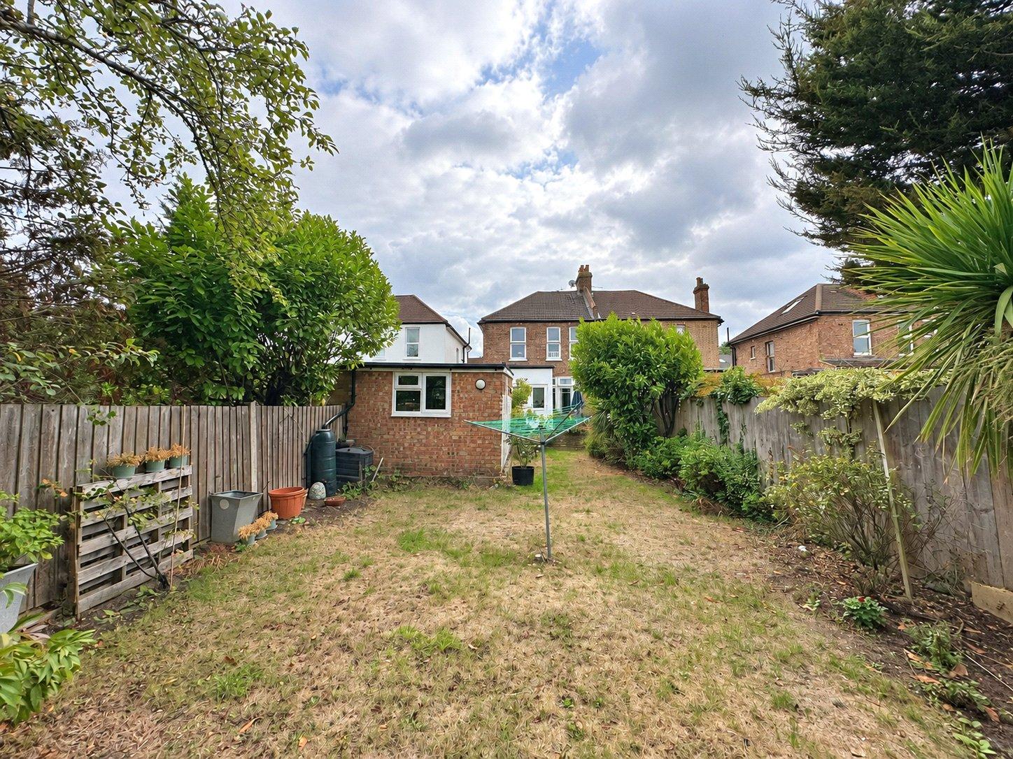 3 bedroom house for sale in London | Robinson Jackson