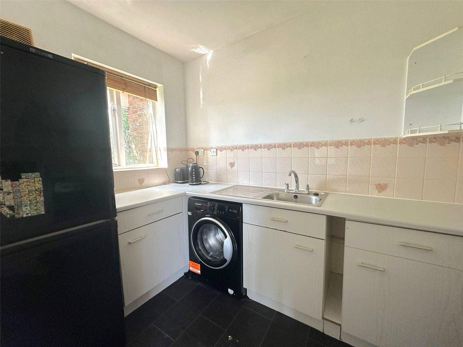 2 bedroom property for sale in London | Robinson Jackson