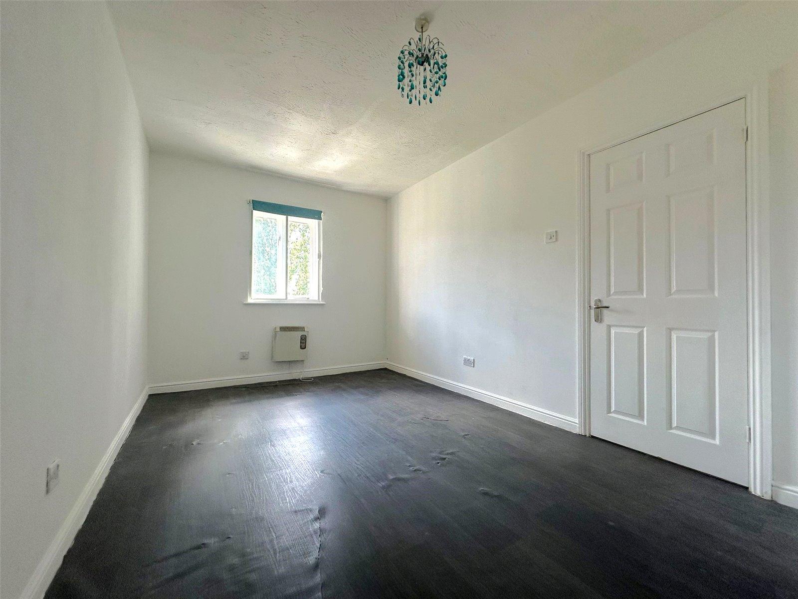 2 bedroom property for sale in London | Robinson Jackson