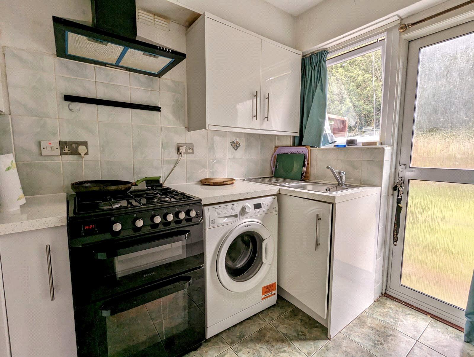 2 bedroom property for sale in London | Robinson Jackson