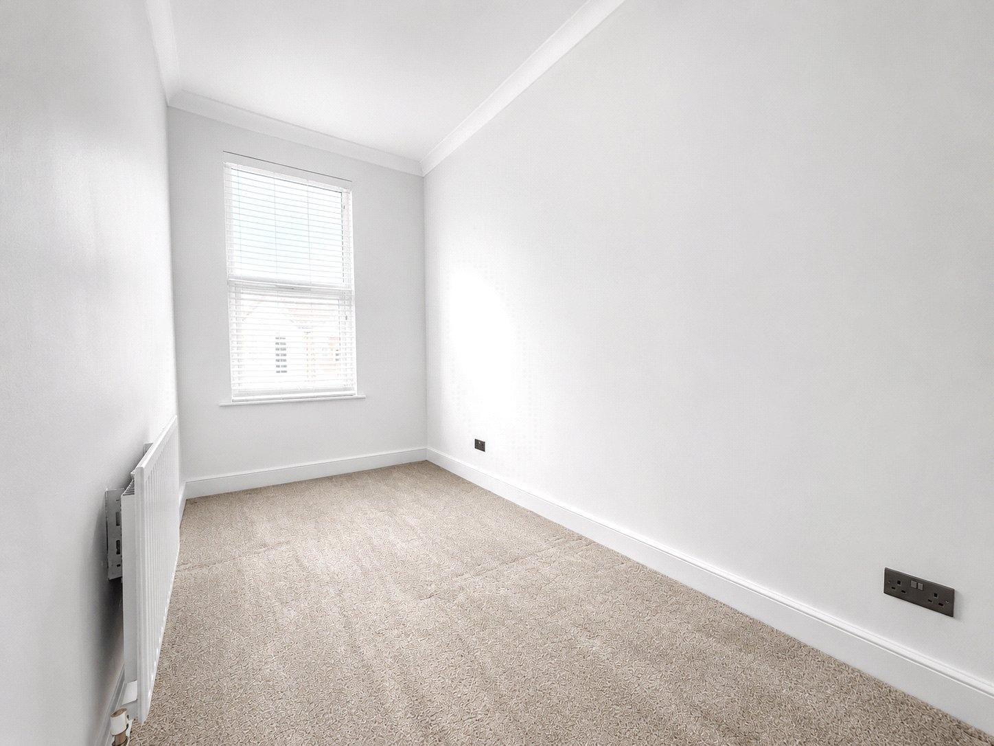 2 bedroom property for sale in London | Robinson Jackson