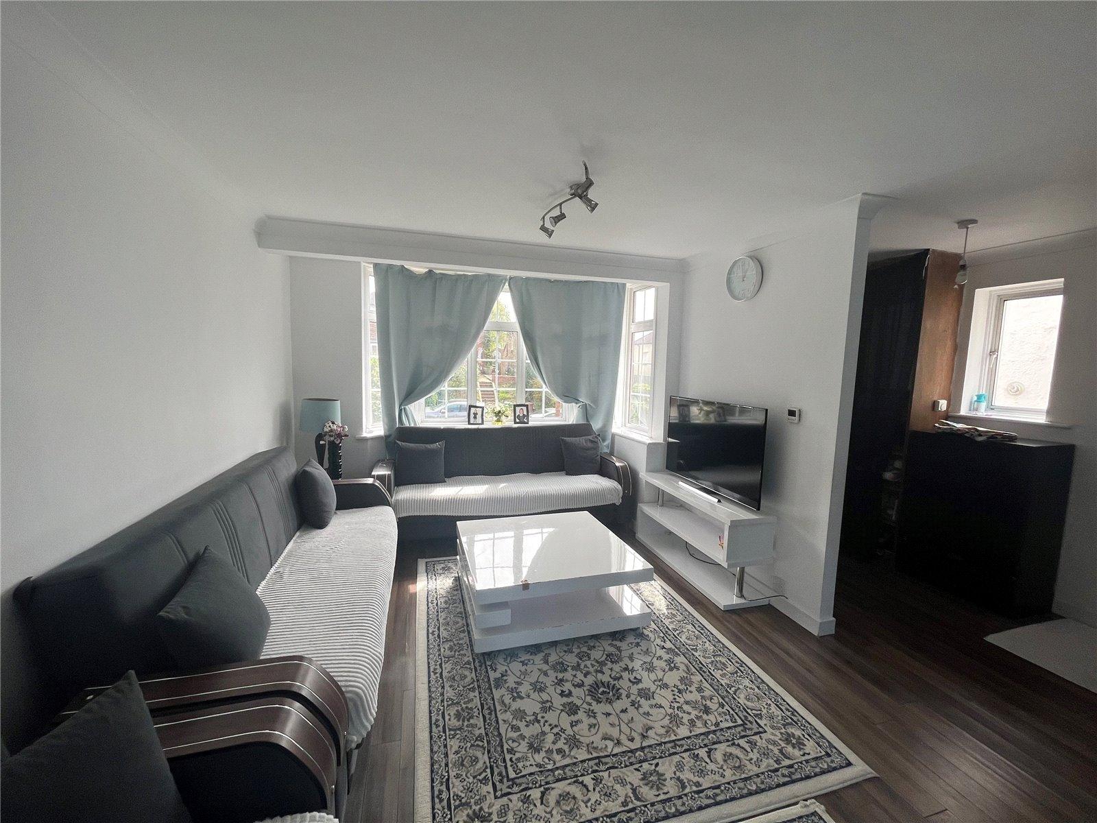 3 bedroom house for sale in Bromley | Robinson Jackson