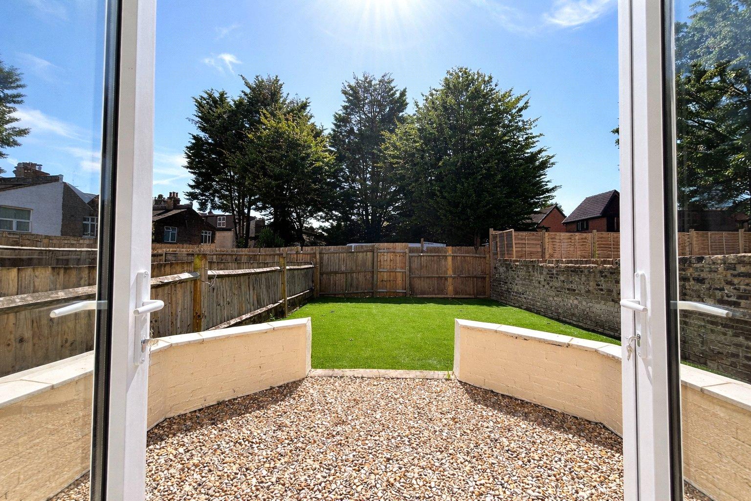 2 bedroom property for sale in Catford | Robinson Jackson